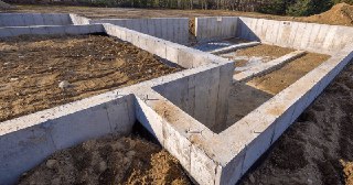 Ленточный фундамент Людиново цена от 2675 руб.